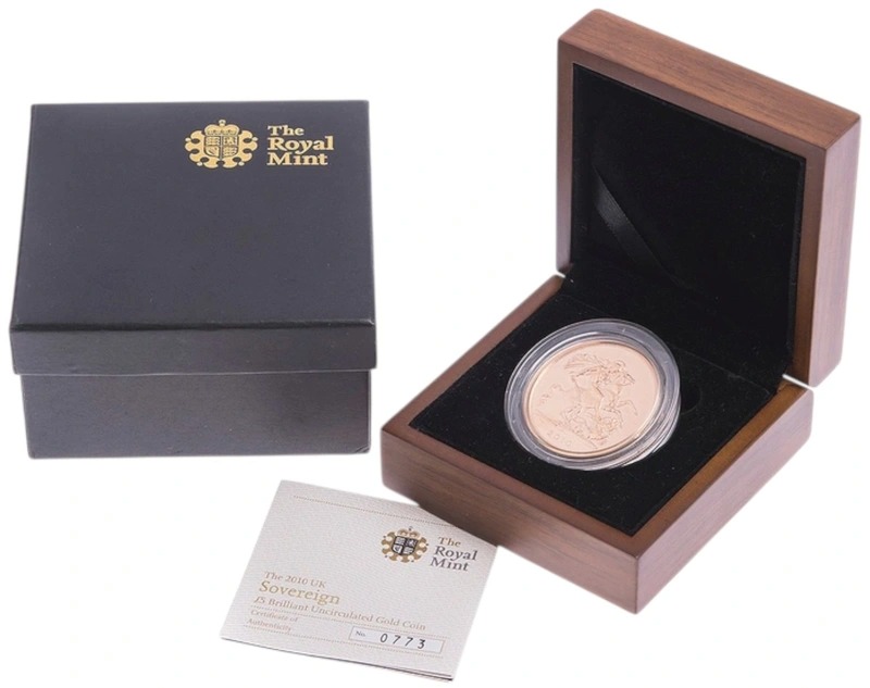 2010 Gold £5 Coin Brilliant Uncircul
