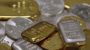 Read more about the article Gold vs Silver InvestmentsGold vs Silver InvestmentsGold vs Silver Investments